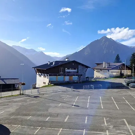 T2 Confortable Pour 4 Pers Avec Balcon Sud Et Parking A 1700m D'altitude - Fr-1-457-362 Apartment *